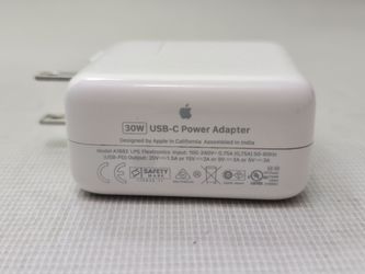 Genuine Apple 30W USB-C Power Adapter Charger A1882  iPhone macbook