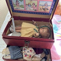 Vintage Patsy Doll (case and clothes)