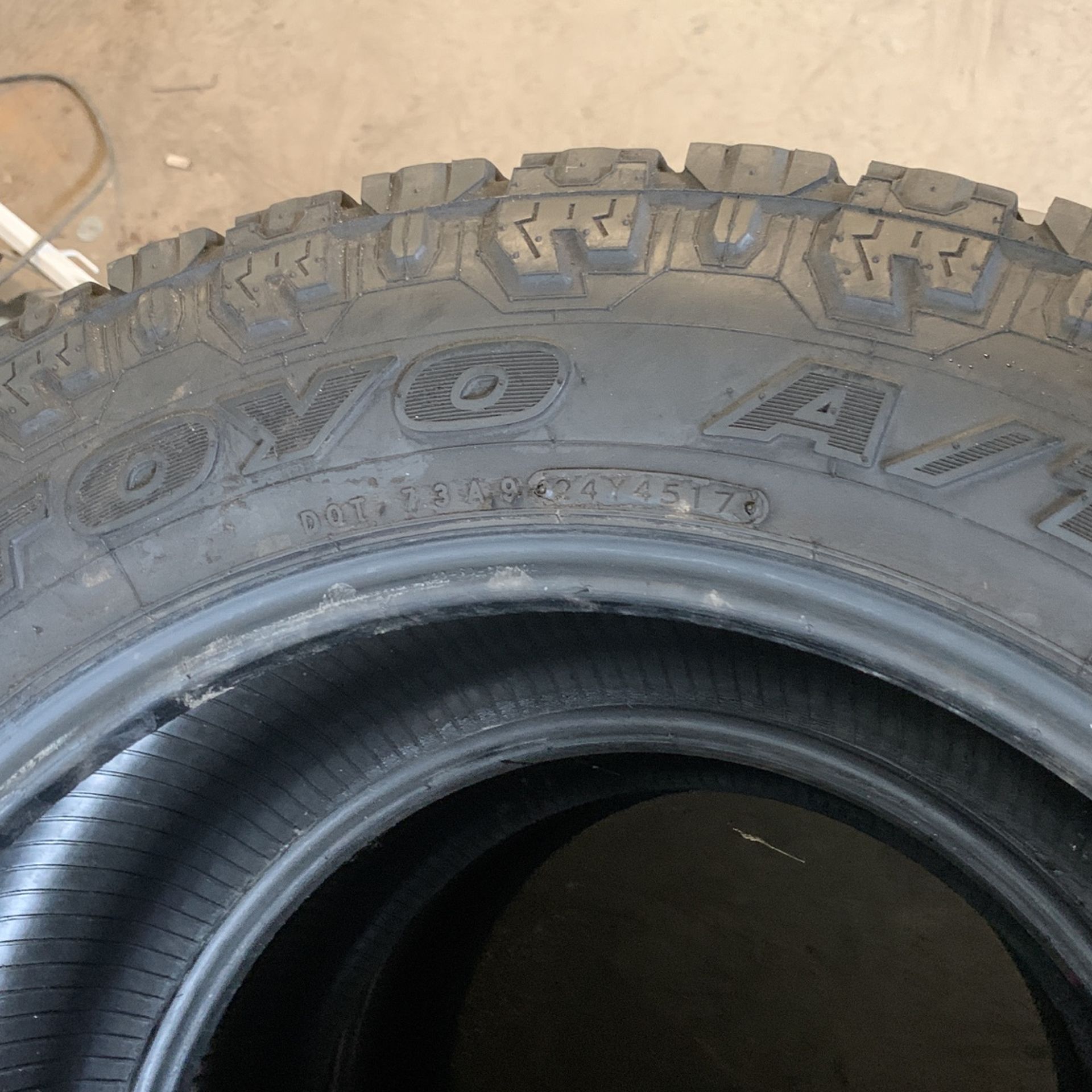 33 x 12 50 20 lt 33x12 50r20lt toyo a t open country set of three 3