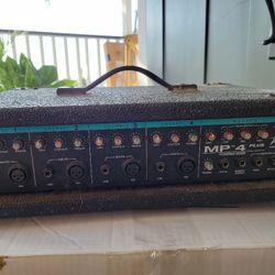 Peavey MP4 Powered Mixer