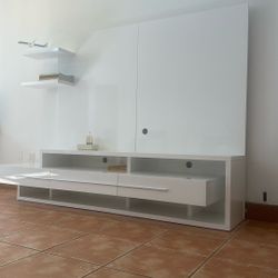 TV and Cabinet. Italian Design. 