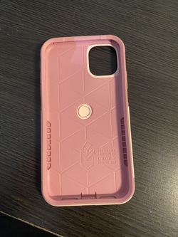 iPhone 11 Otter Case Pink 