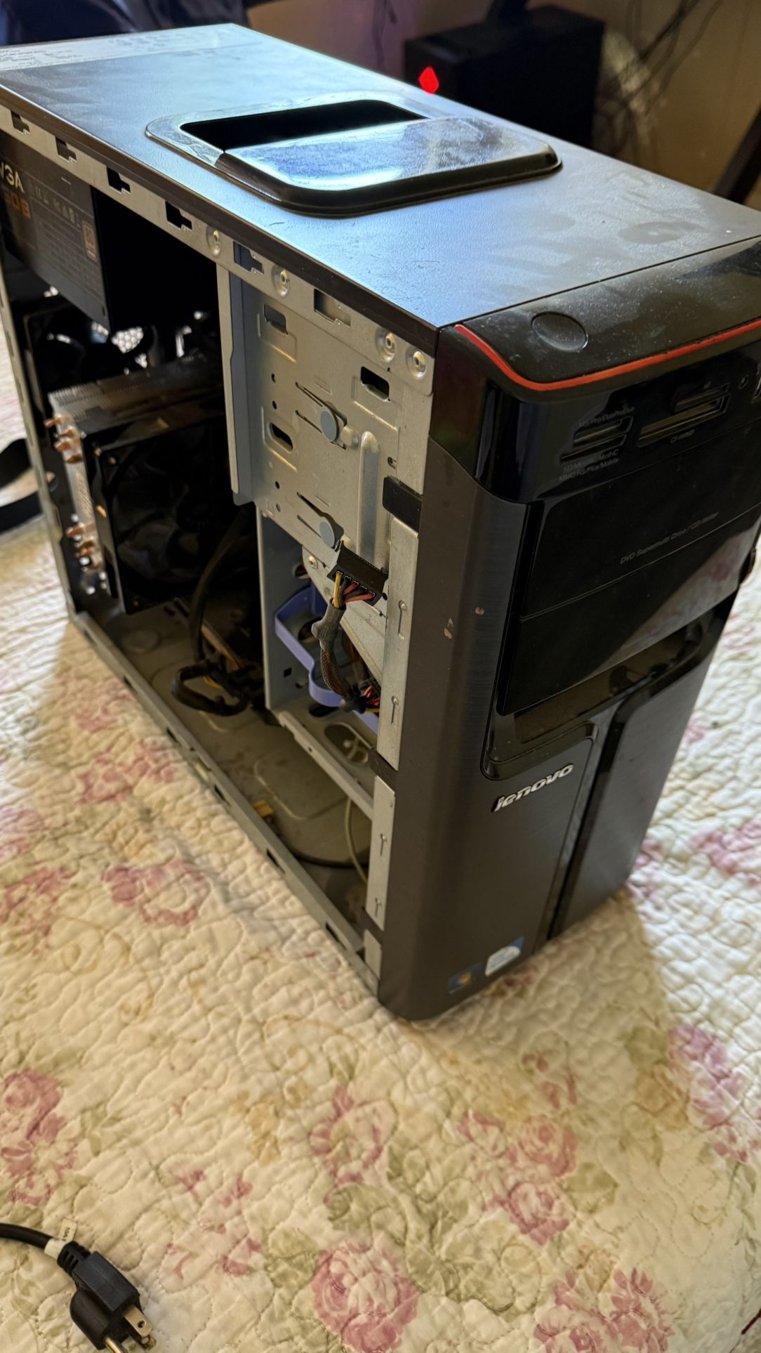 Old computer desktop with no hard drive for sale