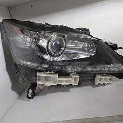 LEXUS GS 350 -450 OEM RIGHT SIDE HEADLIGHT