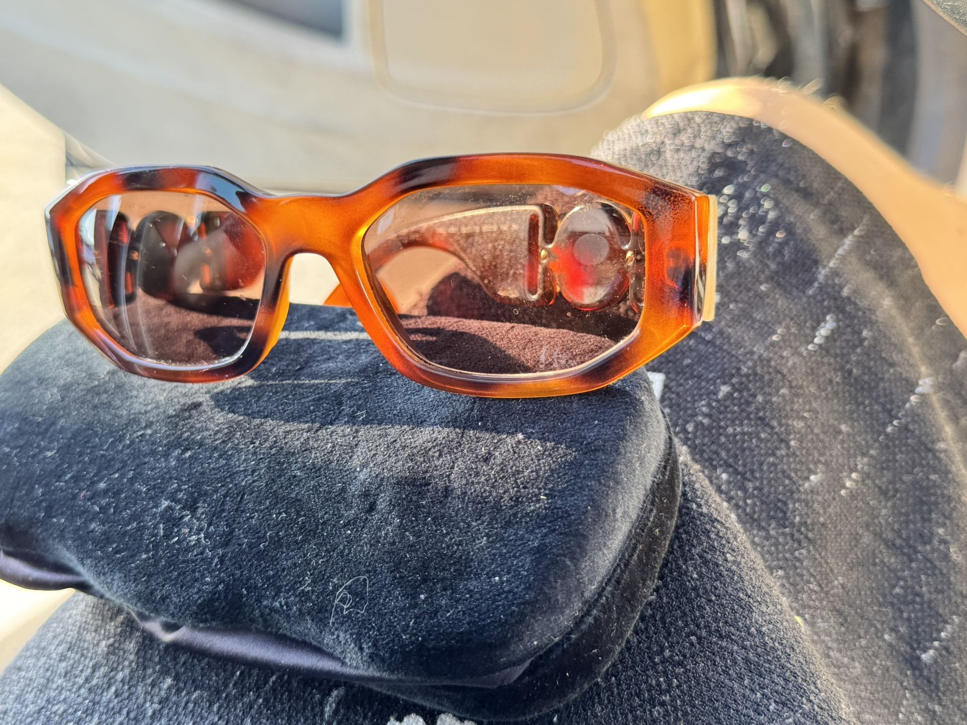 Versace Shades/ Sun Glasses/