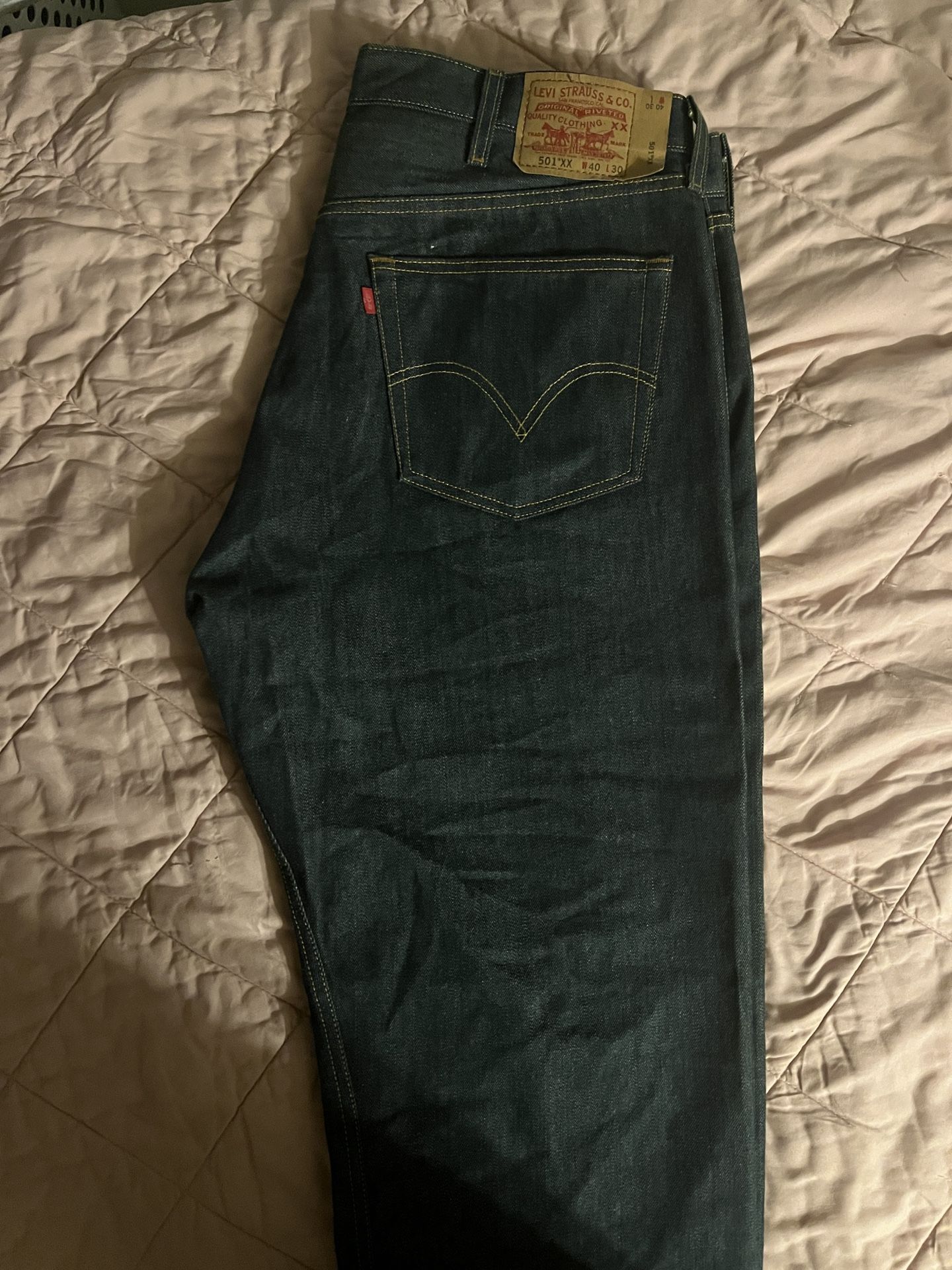 Levis Blue 501s (40 x 32)
