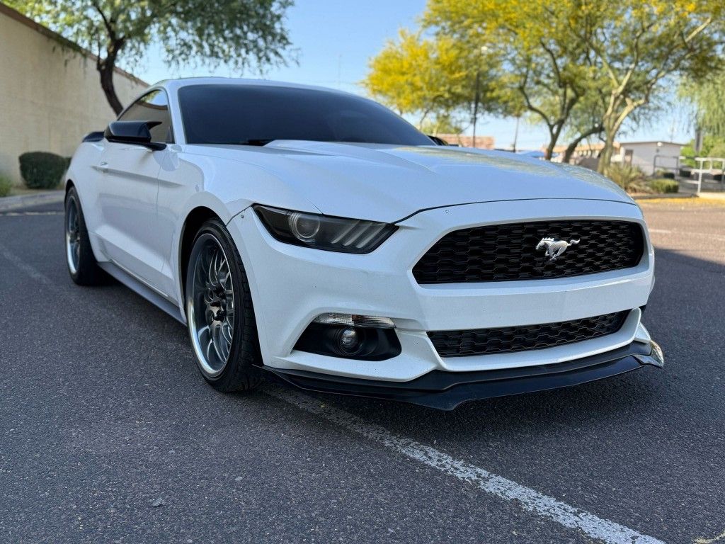2017 FORD MUSTANG ECOBOOST, TWO OWNERS, LOW MILES,ย COLDย ACย ๐
