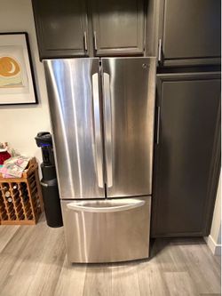 LG French Door Refrigerator with Ice Maker in Stainless Steel - GREAT Condition