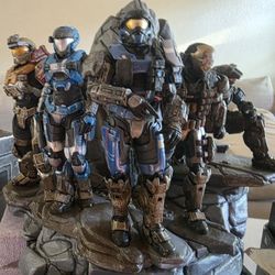 2010 Halo Reach Noble Team Legendary Edition Statue Figure