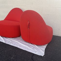 Bernhardt Mitt red upholstered lounge chair with locking wheels living room chair