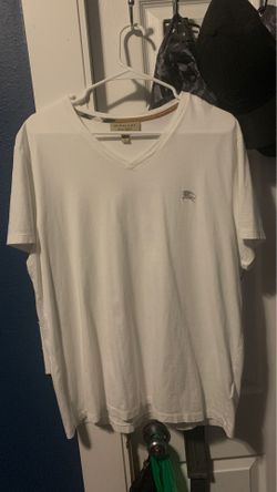 Burberry v neck t shirt