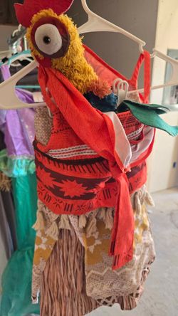 Disney Store Moana costume size 7-8