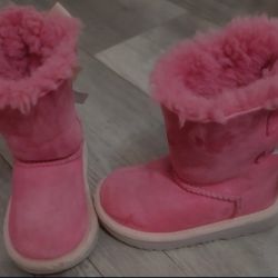 Pink Ugg Baby/Toddler Boots