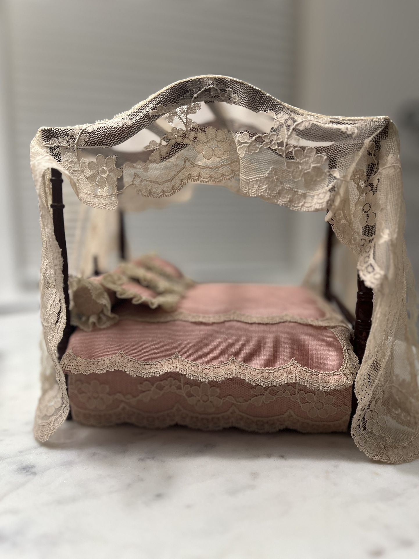 Vintage Artisan Made 1:12 Canopy Bed