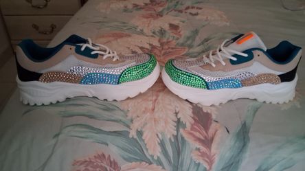 Different Colors Rhinestones Shoes