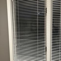 4 Mini Blinds In Excellent Condition- FREE