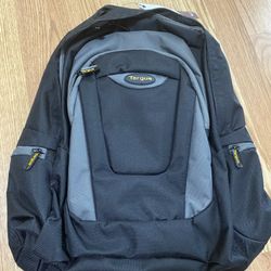 Targus Backpack (13’’x7’’x18.9’’)