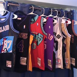 Mitchell Ness Jersey Small New ! 