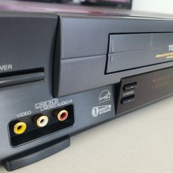 Toshiba Hi-Fi Stereo VCR VHS Player 