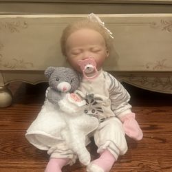 21 Inch Paradise Galleries Reborn Doll With Bag Of Accessories