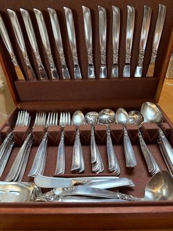Oneida Community South Seas 84 pc Silver Plate Flatware Set