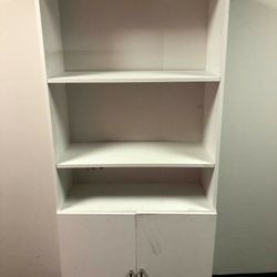 5 Shelf Bookcase with Doors in Pure White 


