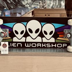 Brand new ALIENWORKSHOP Skateboard Complete 