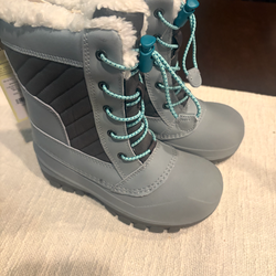2 pairs snow boots- size y 13
