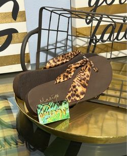 Marigo Leopard Thong Sandals Size 6