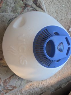 Vicks humidifier/ warm steamer