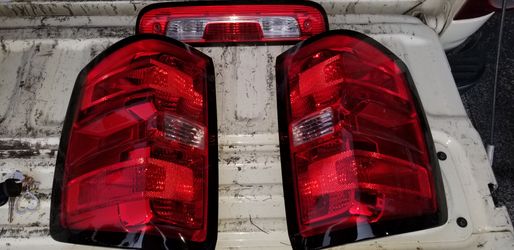 Chevrolet Silverado 2015 lights