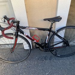Road Bike - Tuned, New Tires, New Chain - 200$ OBO