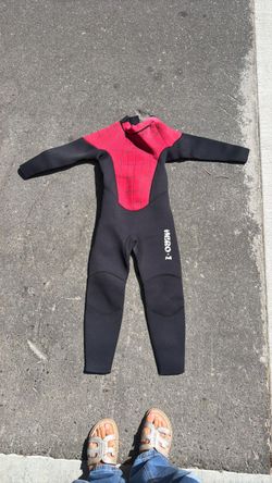 Kids wet suit