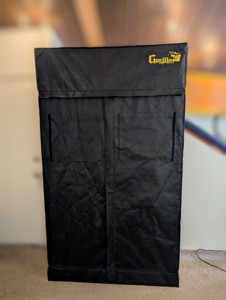 Gorilla Grow Tent - 2X4  (Original) 