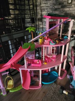 Barbie dream house