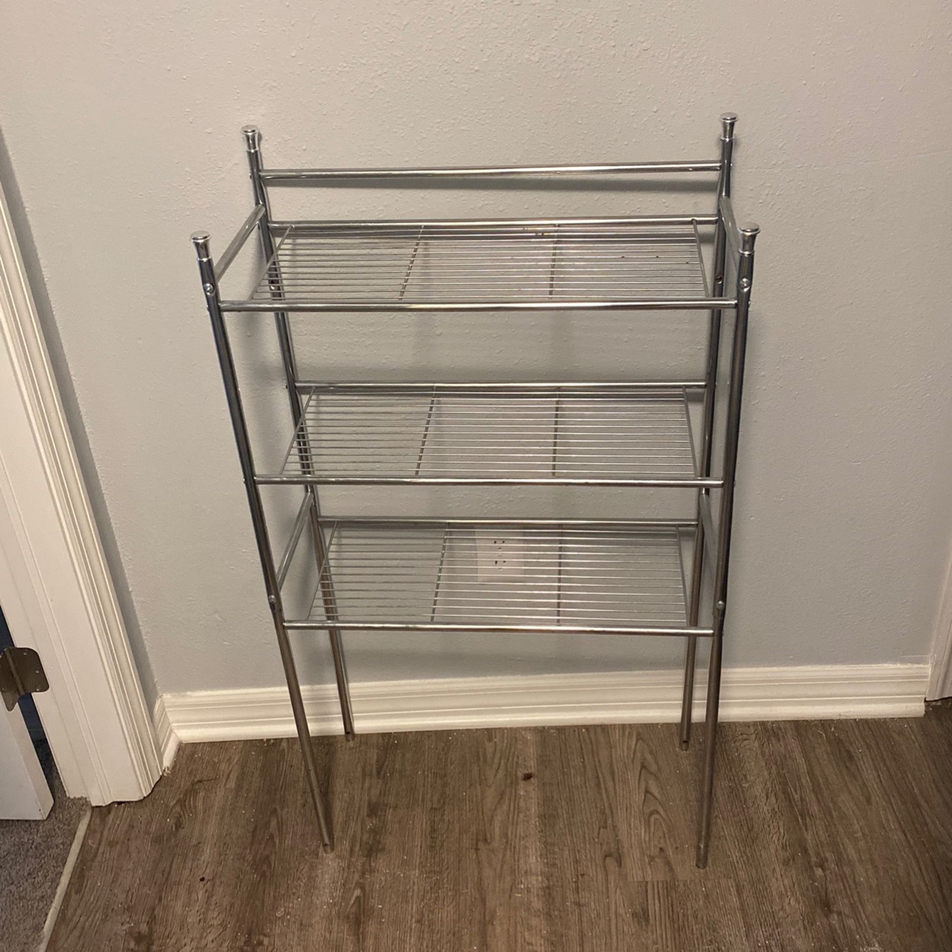 Free Metal Stand To Organize