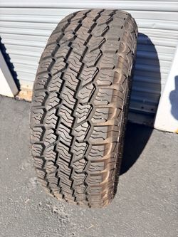 Single (1) 275 65 18 Rocky Mountain All Terrain tire