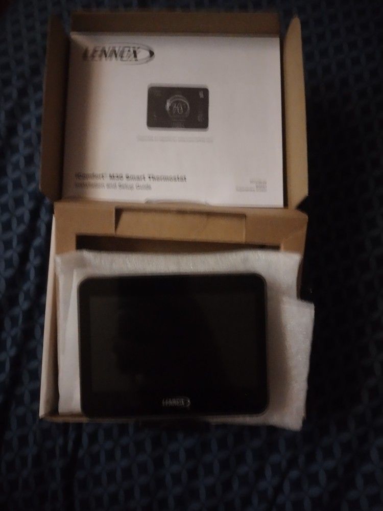 Lennox iComfort 30 New In The Box Thermostat No Offers No Trade $60 Cash 75th Ave Indian School Serious Buyers Only Please