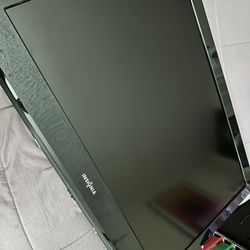 Insignia 32’ TV 
