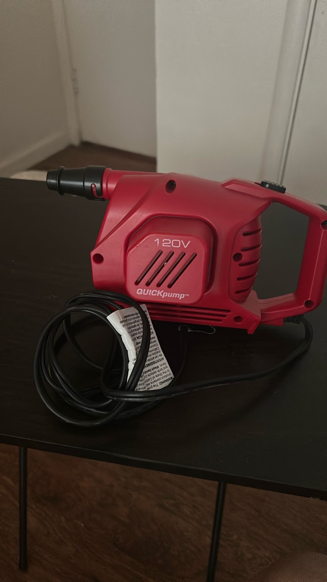 120 V quick pumper air Pump Coleman
