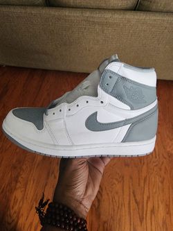 Air Jordan 1 Stealth