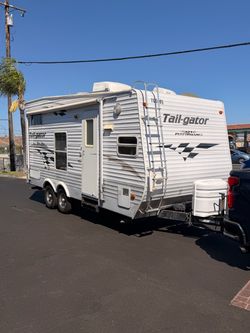 Toy hauler