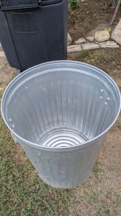 Metal Laundry Bin / Trash Can – 24” Tall – $10