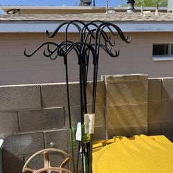 Vigoro Fuchsia 84 in. Black Steel Double Shepherd Hook (15 lbs. Max. Weight Capacity)