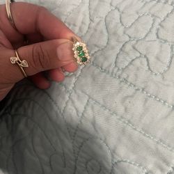 Emerald And Diamond Ring 10k 
