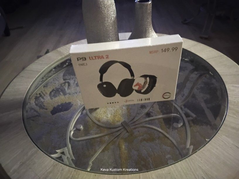 P9 Ultra Wireless Headphones And Smart Watch