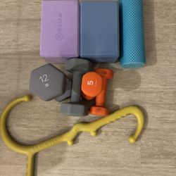 Weights & Recovery equipment ( 5lb + 12lb weights, yoga blocks, massage stick) - women’s 