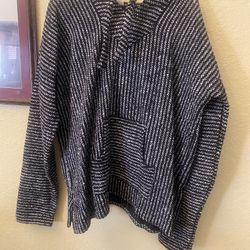 Black Warm And Thick Pull Over Sweater