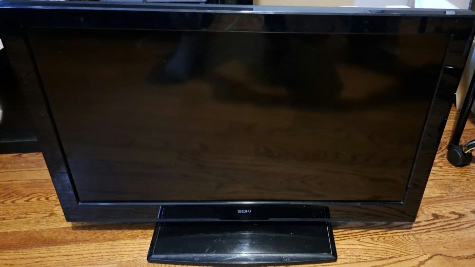 Seiki 32” TV - 720p HD (Works, No Remote)