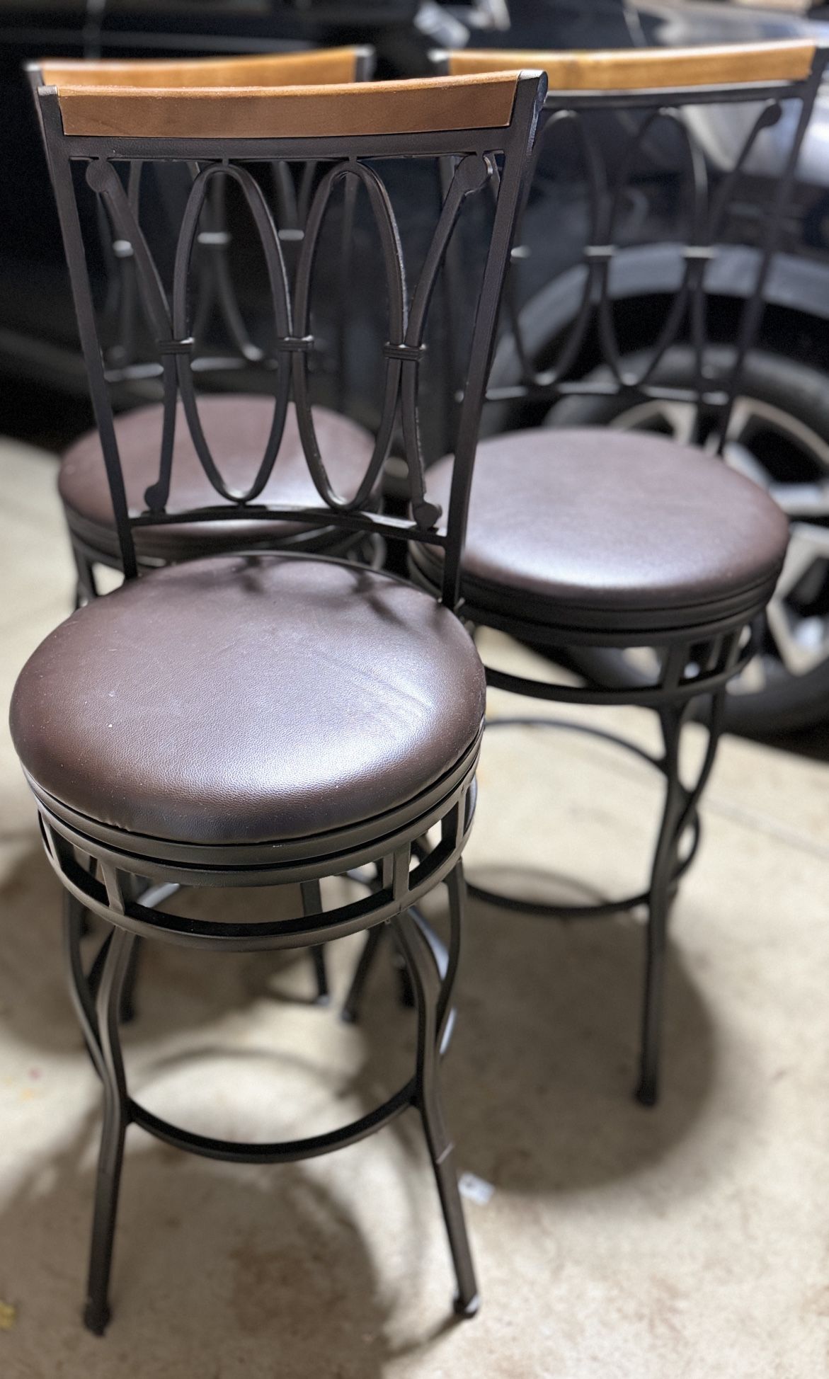High Chairs/Bar Stools